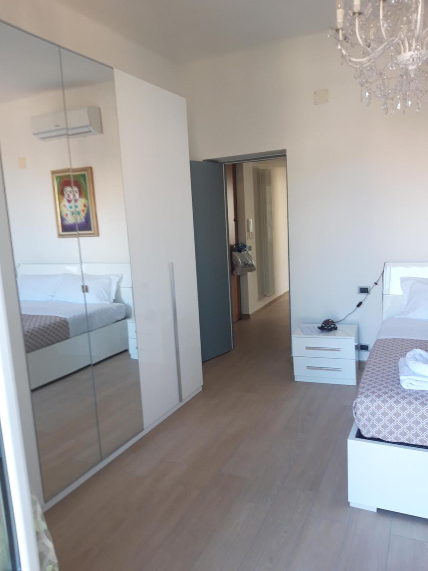 La Mimosa Di Andrea Apartment La Spezia Bagian luar foto