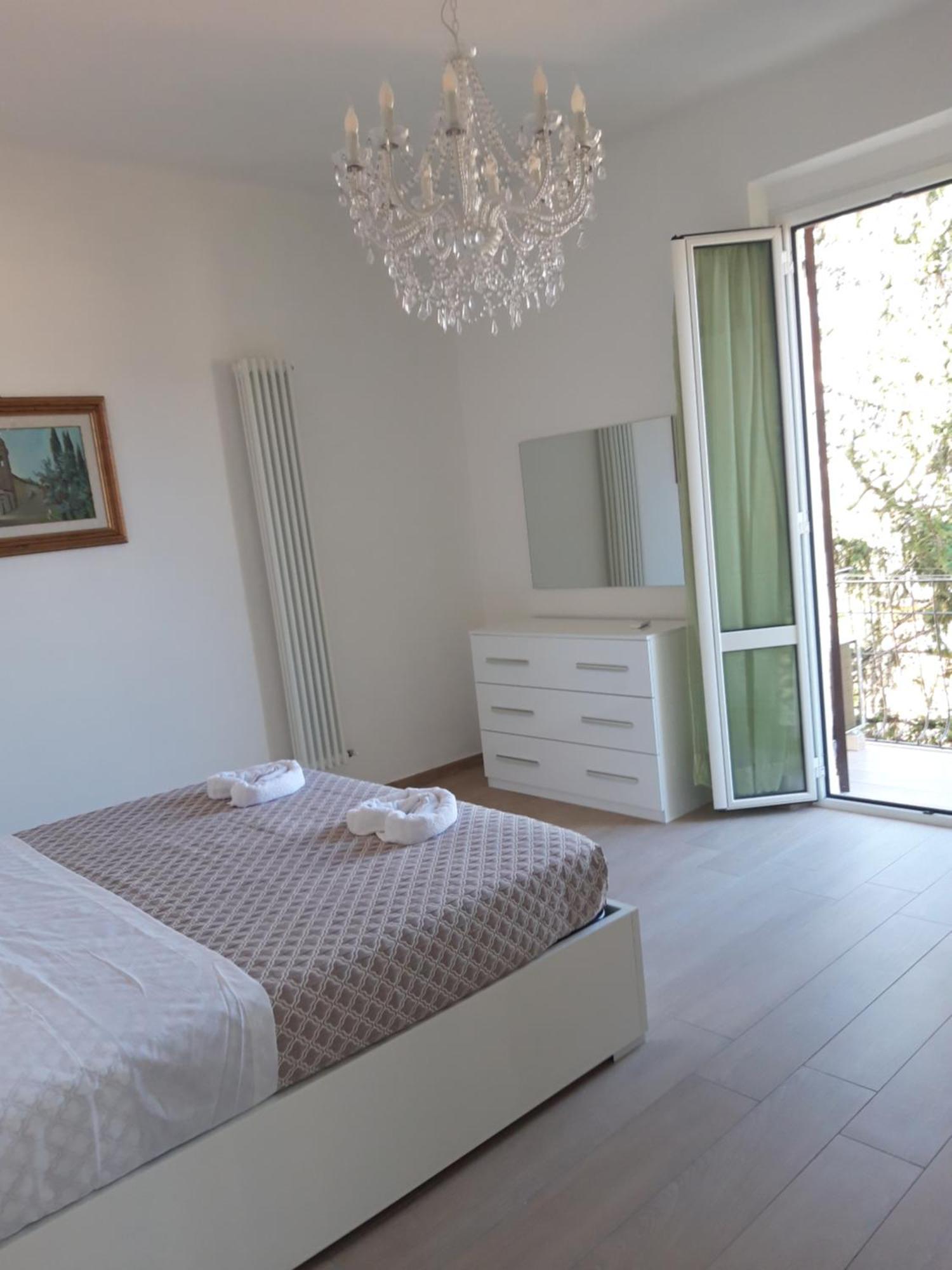 La Mimosa Di Andrea Apartment La Spezia Bagian luar foto